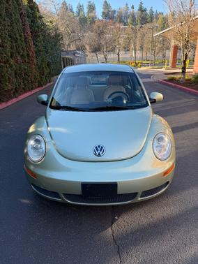 2008 Volkswagen New Beetle S