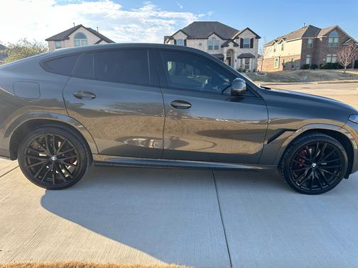 2024 BMW X6 xDrive40i