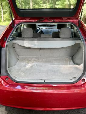 Red 2011 Toyota Prius II