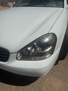 White 2002 INFINITI Q45 Base