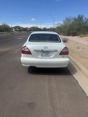 White 2002 INFINITI Q45 Base