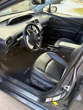 2017 Toyota Prius Three