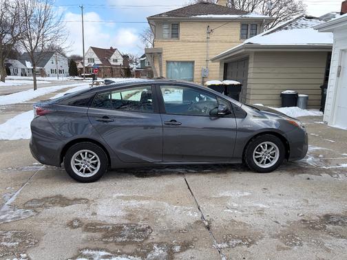 2017 Toyota Prius Three