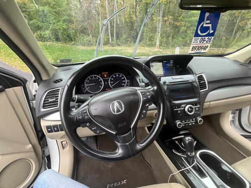White 2017 Acura RDX Technology Package