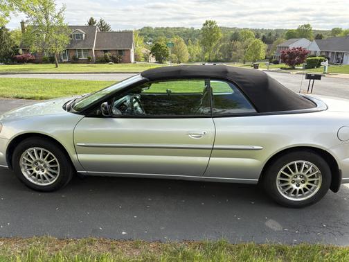2004 Chrysler Sebring LXi