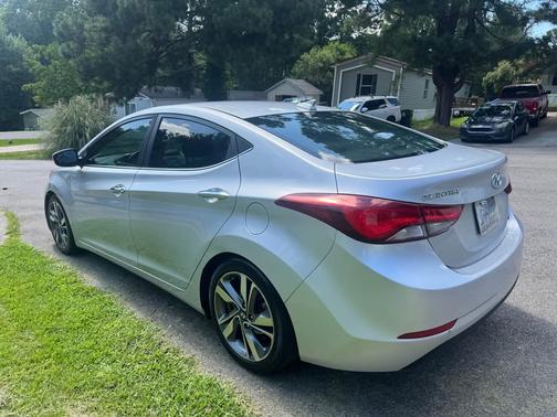2015 Hyundai ELANTRA Limited