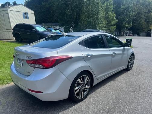 2015 Hyundai ELANTRA Limited