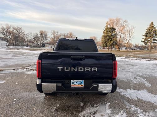 2022 Toyota Tundra SR5