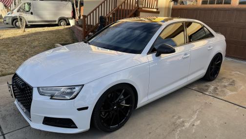 Photo 2 of 18 of 2017 Audi A4 2.0T Premium