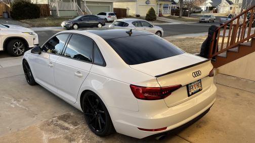 Photo 4 of 18 of 2017 Audi A4 2.0T Premium