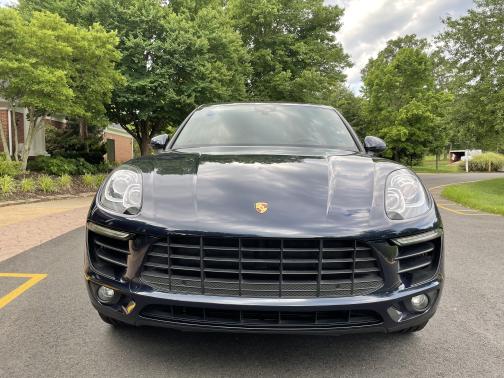 Photo 3 of 18 of 2017 Porsche Macan S