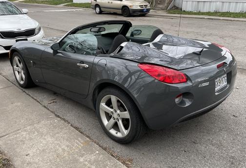 2008 Pontiac Solstice Base