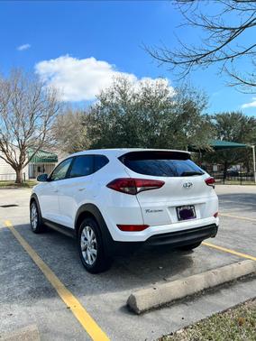 2018 Hyundai TUCSON SE