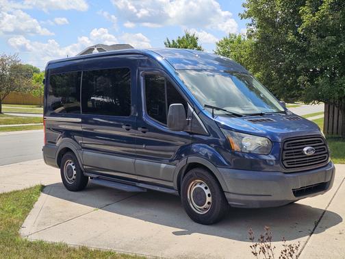 2017 Ford Transit-150 XL