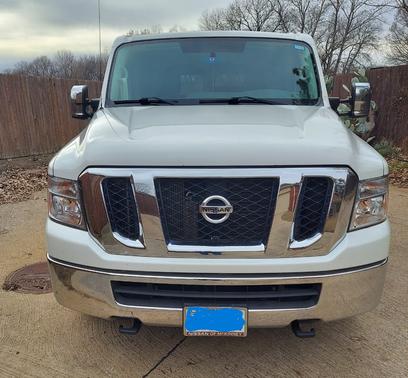 Photo 3 of 12 of 2016 Nissan NV Passenger NV3500 HD SV V8