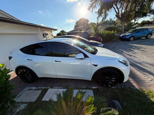 2022 Tesla Model Y Performance