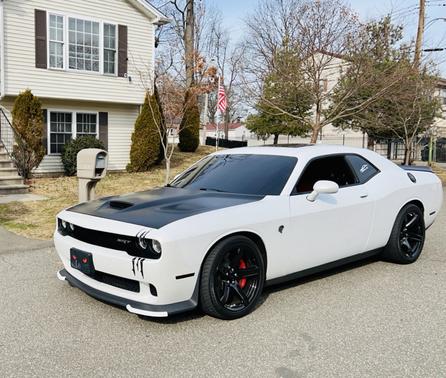 White 2016 Dodge Challenger SRT Hellcat