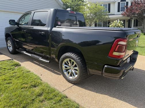 Black 2023 RAM 1500 Laramie