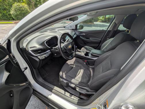 Silver 2017 Chevrolet Volt LT