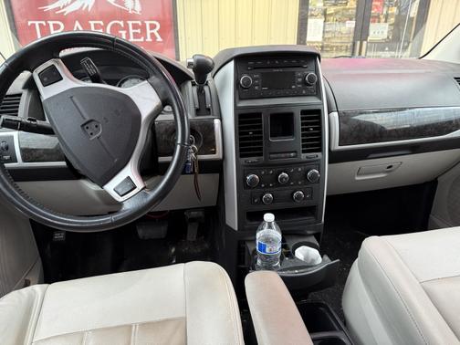 2010 Dodge Grand Caravan SXT