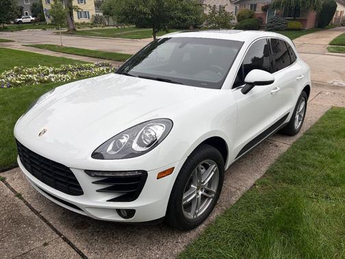 White 2015 Porsche Macan Macan S