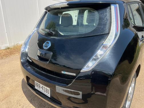 Black 2012 Nissan Leaf SL