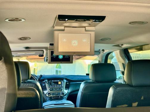 Black 2019 Chevrolet Suburban LT