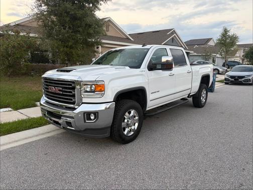 White 2019 GMC Sierra 2500 SLT