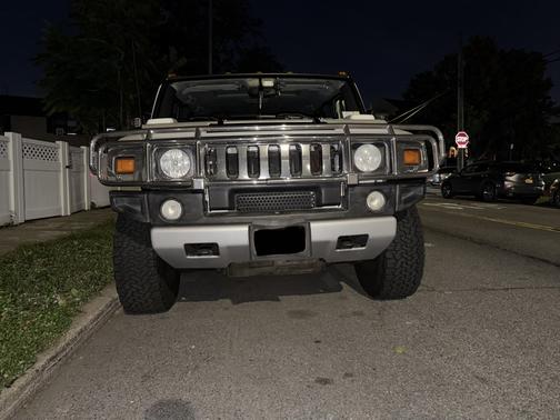 White 2008 Hummer H2 Base