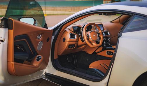2020 Aston Martin Vantage Base