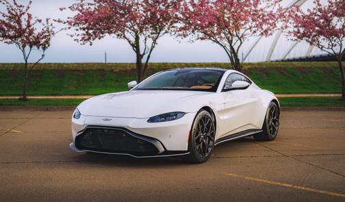 2020 Aston Martin Vantage Base