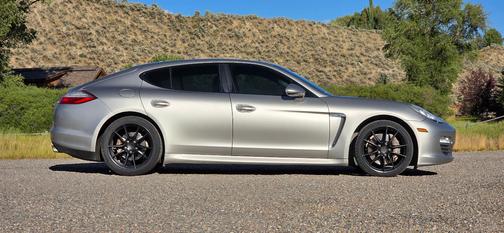 Silver 2011 Porsche Panamera Panamera 4