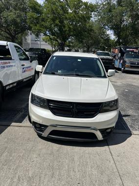 White 2016 Dodge Journey Crossroad