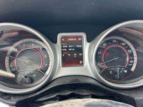 White 2016 Dodge Journey Crossroad