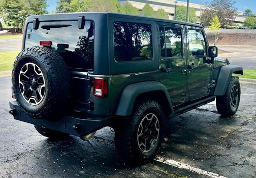 Gray 2017 Jeep Wrangler Unlimited Sport