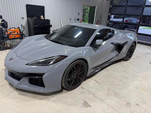 Gray 2024 Chevrolet Corvette Z06 w/3LZ