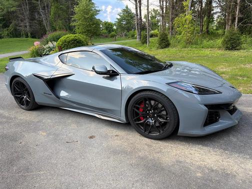 Gray 2024 Chevrolet Corvette Z06 w/3LZ