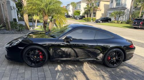 2017 Porsche 911 Carrera