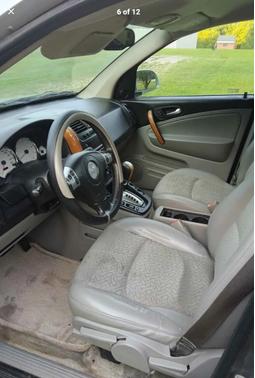 Silver 2006 Saturn Vue Base