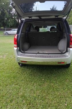 Silver 2006 Saturn Vue Base