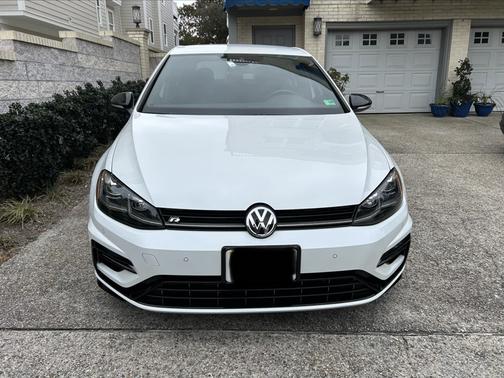 2019 Volkswagen Golf R 4-Door w/DCC & Navigation