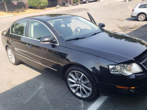2008 Volkswagen Passat VR6 4Motion