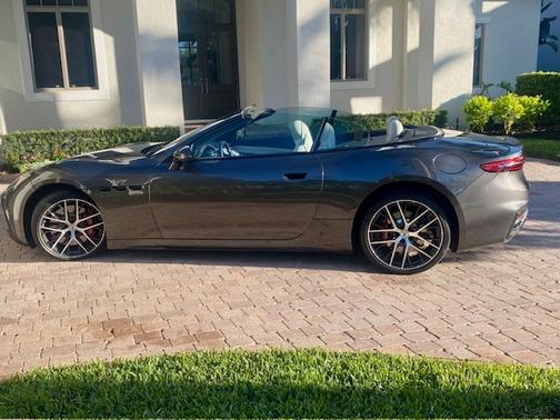 2024 Maserati GranCabrio Trofeo 3.0L