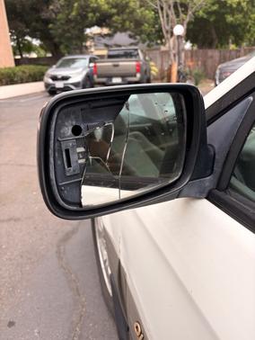 White 2001 Subaru Outback Base