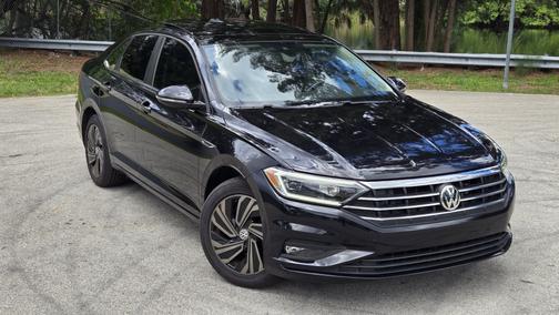 Black 2019 Volkswagen Jetta 1.4T SEL Premium