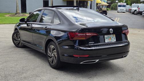 Black 2019 Volkswagen Jetta 1.4T SEL Premium