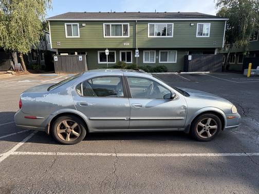 2001 Nissan Maxima GLE