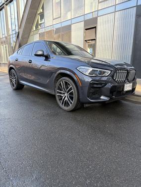 2022 BMW X6 M50i