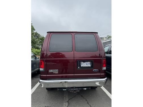 2007 Ford E350 Super Duty XLT Wagon