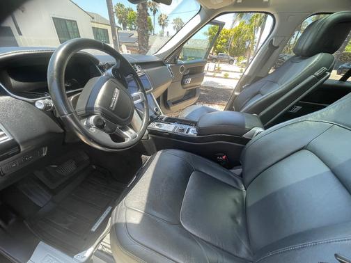 Black 2021 Land Rover Range Rover SWB